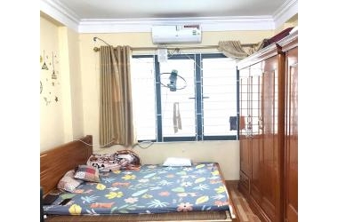 Bán gấp nhà Hoàng Mai, 31m2 x 3 tầng x 1.85 tỷ. LH: 0912519472.